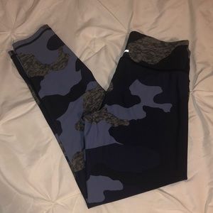 Camo leggings